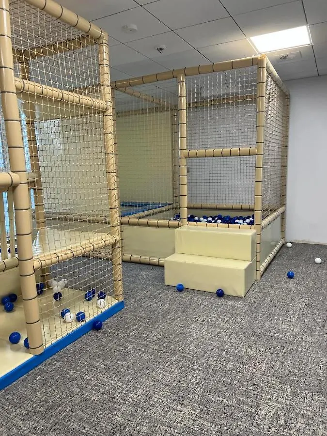 Green Port M.R Apartament 코워브제크